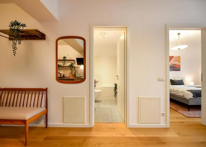 The Geometrist - Stunning 1Br Apt With Balcony