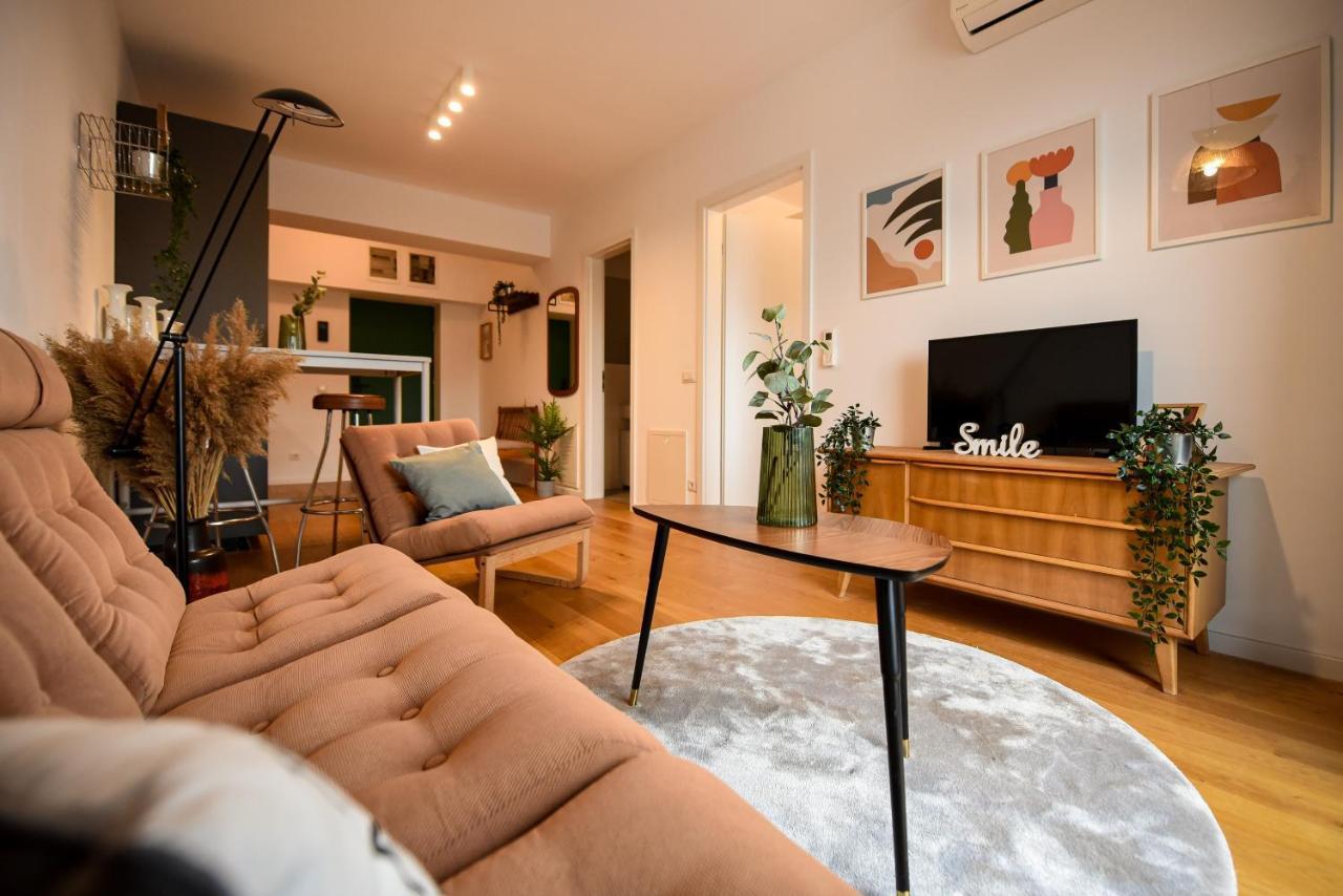 The Geometrist - Stunning 1br With Balcony Apartment *